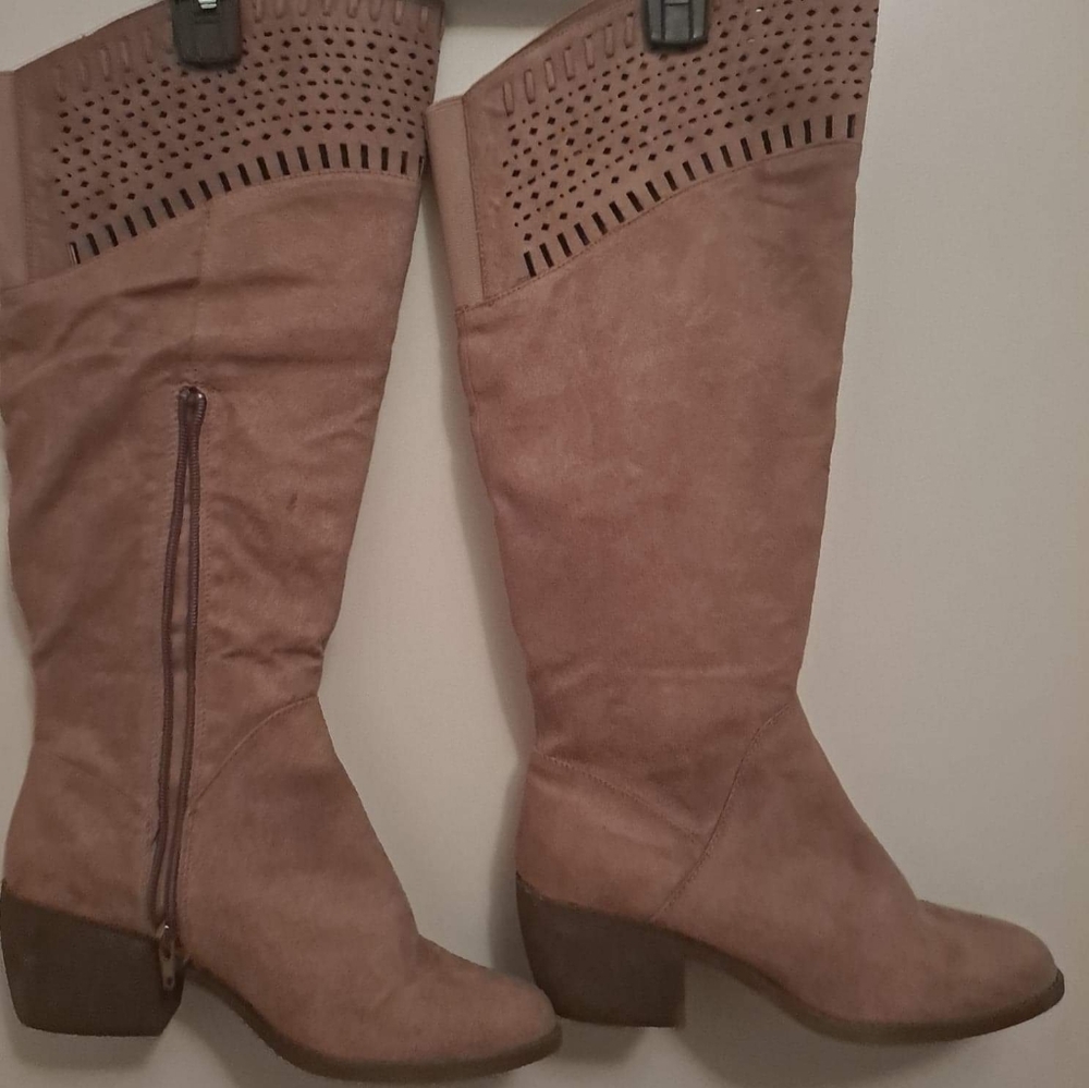Daniel Aaron Brown Boots